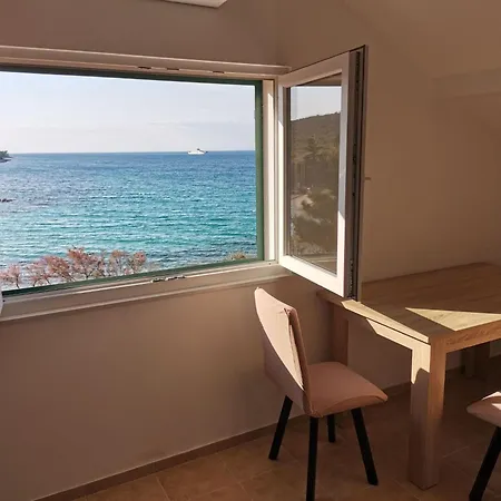 Porat In Ugljan Mit Garten Und Terrasse By Interhome Appartement *