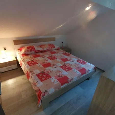 Lejlighed Porat In Ugljan Mit Garten Und Terrasse By Interhome *