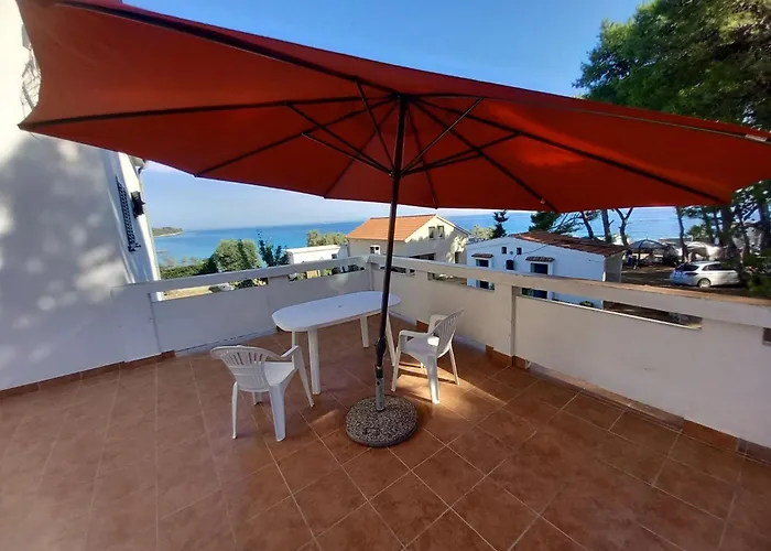Porat In Ugljan Mit Garten Und Terrasse By Interhome